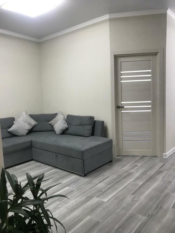 Apartment Kamanina Odessa Exterior photo